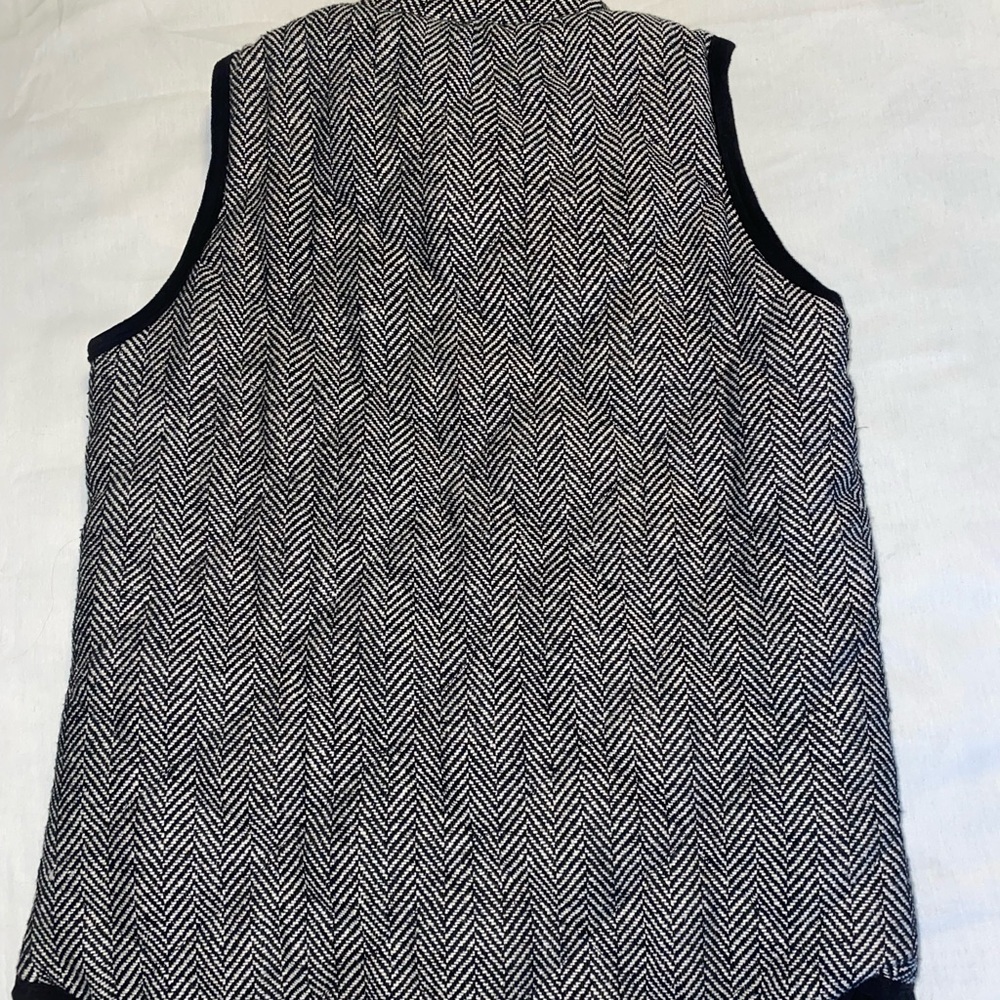 Chevron Vest - Picture 2 of 3